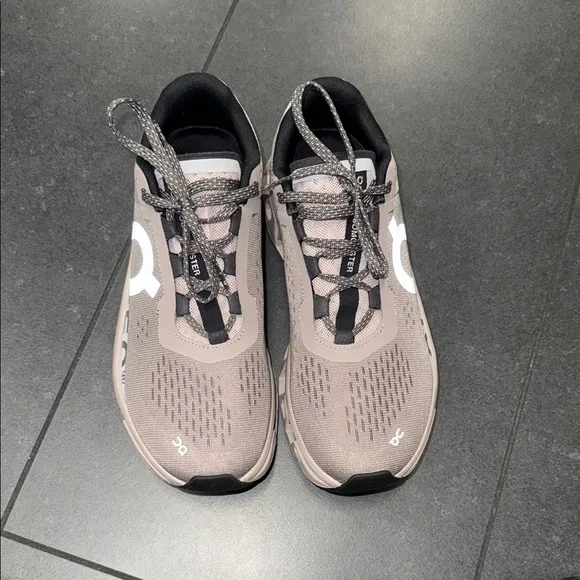 On Cloud Monster | Womens 8 - Picture 2 of 5